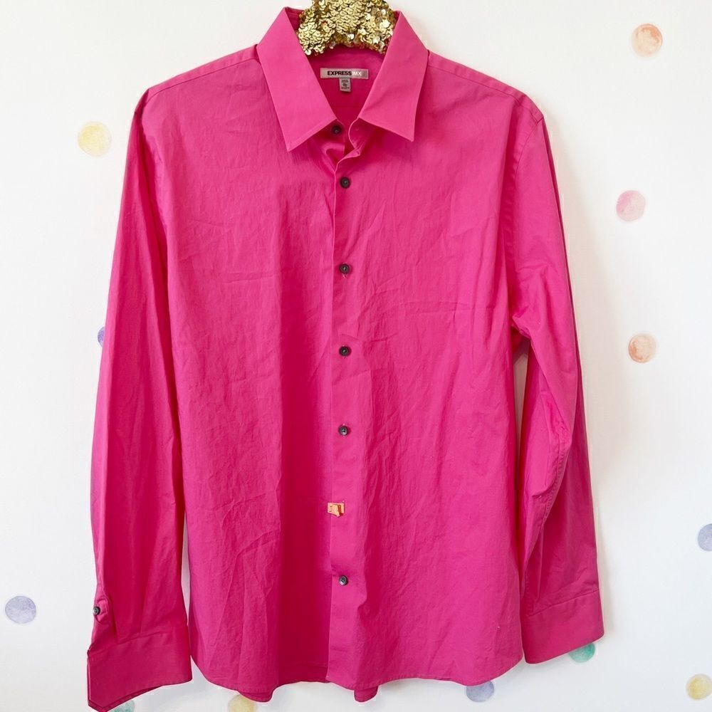 Men’s Fitted Button Up Shirt